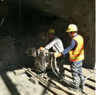 海晏水下抗分散灌浆料特点 水下不分散注浆料介绍